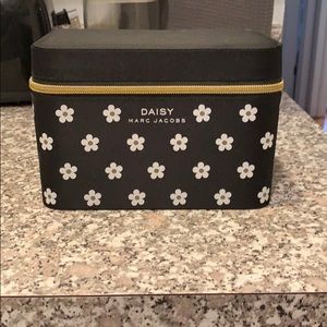 Marc Jacobs Daisy Box